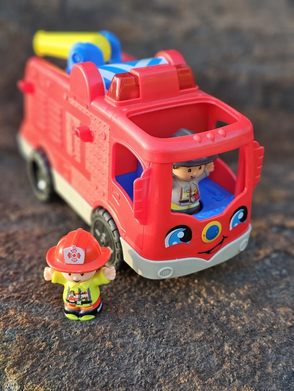 Fisher-Price bright fisher